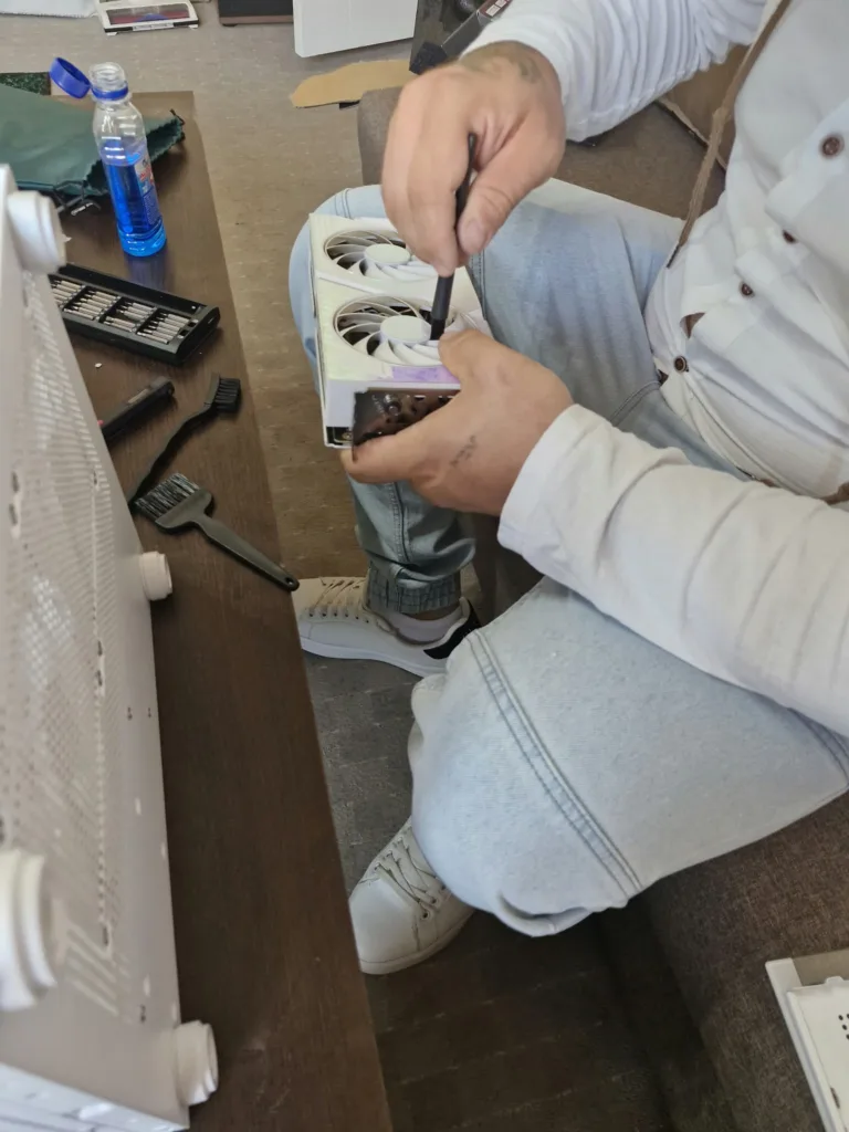 Încărcat din Portofoliu — aplicația iTechServiceTM Mobile